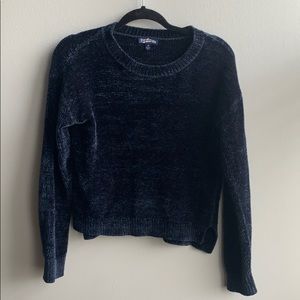 Women’s Chenille Sweater Size M